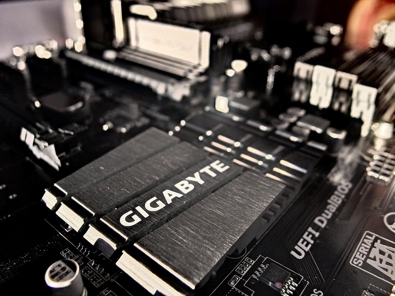 processor, computer, desktop, pc, linux, heatsink, metello, silver, shiny, technology, metal, industry, hi-tech, intel, amd, arm, linux, linux, linux, linux, linux, heatsink, intel, amd, amd